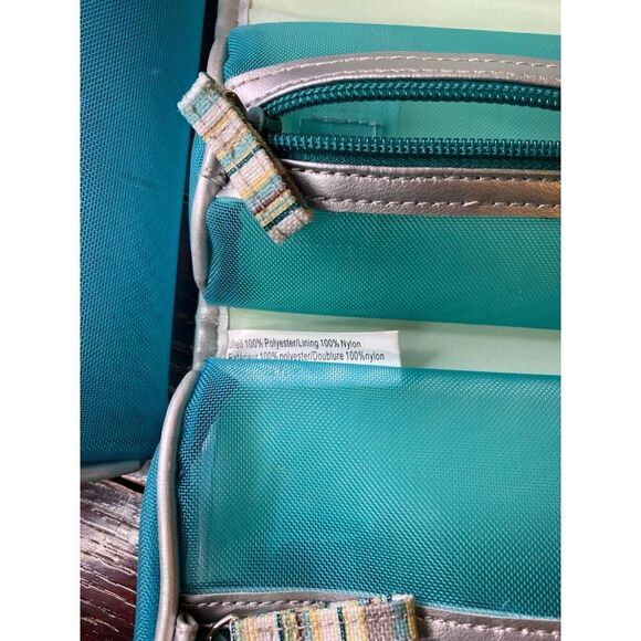Avon Striped Hanging Travel Accessory With 3 Removable zippered pouches - Picture 9 of 9
